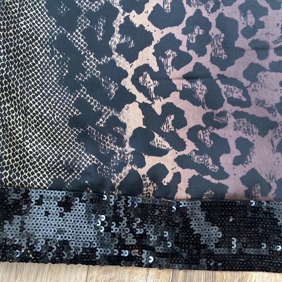 S Guess by Marciano shift dress - Picture 3 of 6